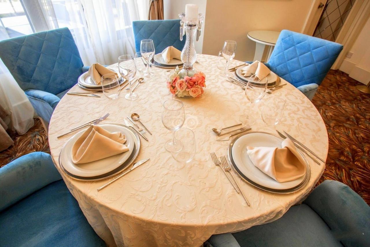 Vuni Palace Premium Hotel & Spa & Casino Beachfront Location ! ไคริเนีย ภายนอก รูปภาพ
