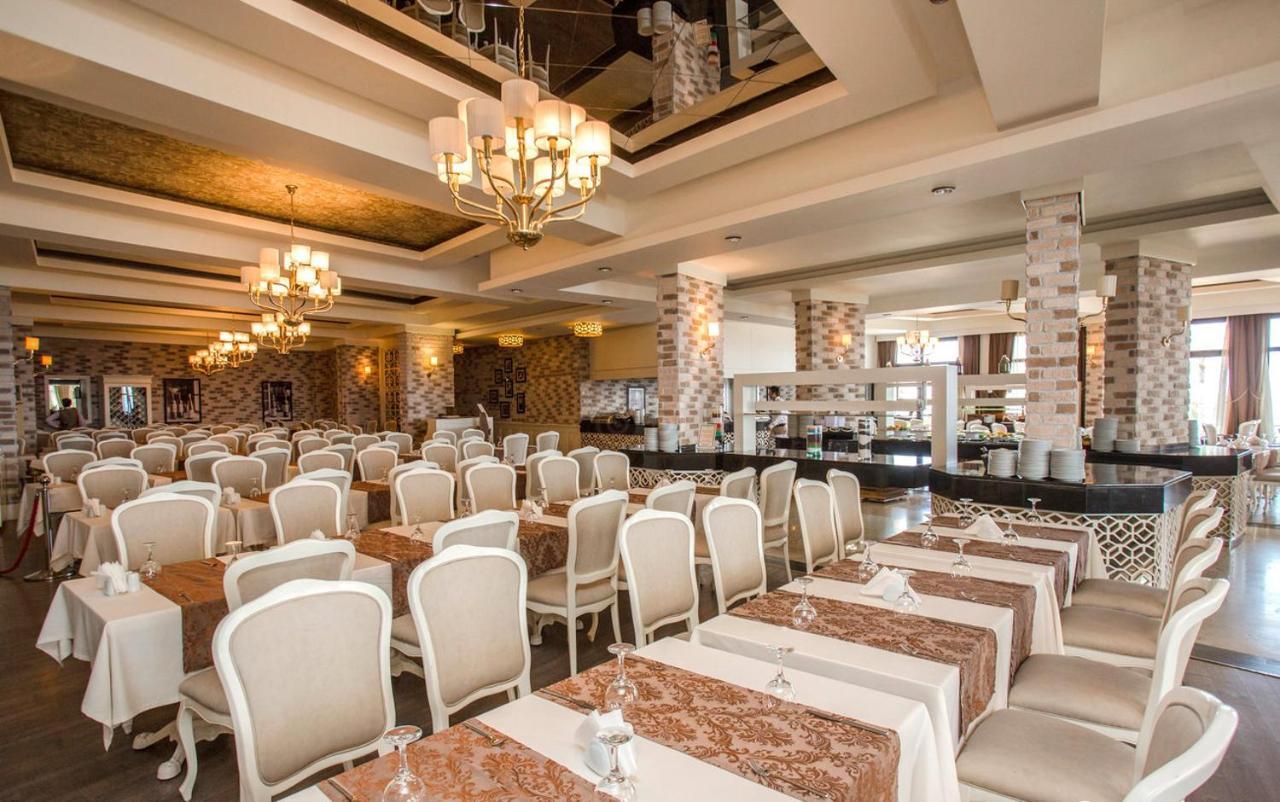 Vuni Palace Premium Hotel & Spa & Casino Beachfront Location ! ไคริเนีย ภายนอก รูปภาพ