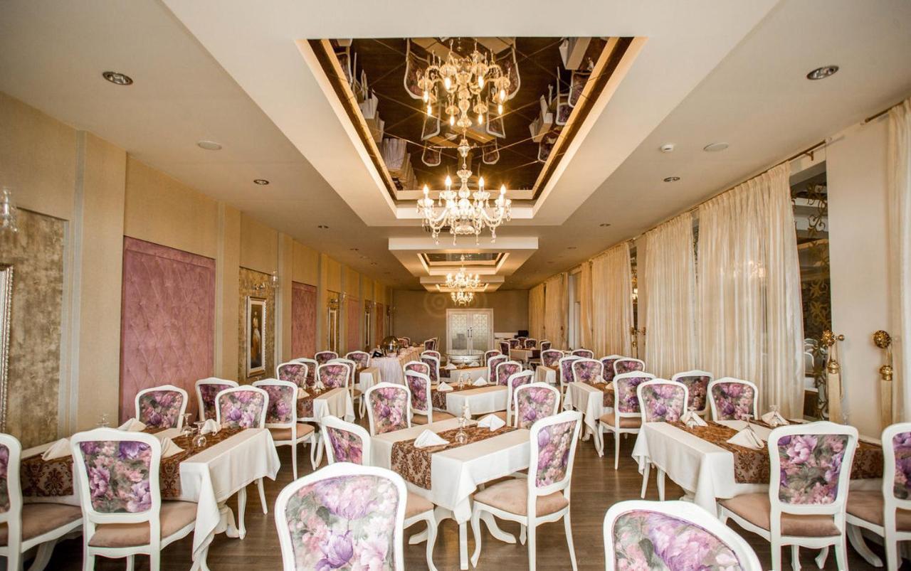Vuni Palace Premium Hotel & Spa & Casino Beachfront Location ! ไคริเนีย ภายนอก รูปภาพ