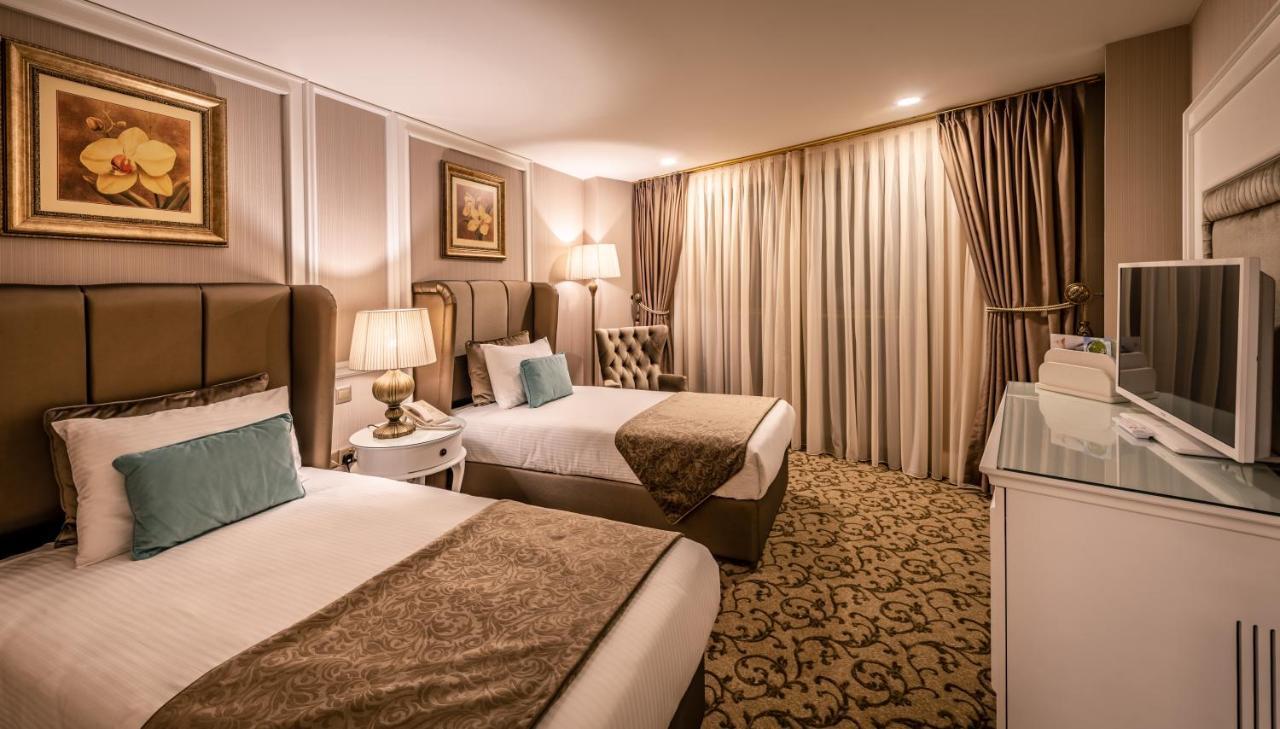 Vuni Palace Premium Hotel & Spa & Casino Beachfront Location ! ไคริเนีย ภายนอก รูปภาพ