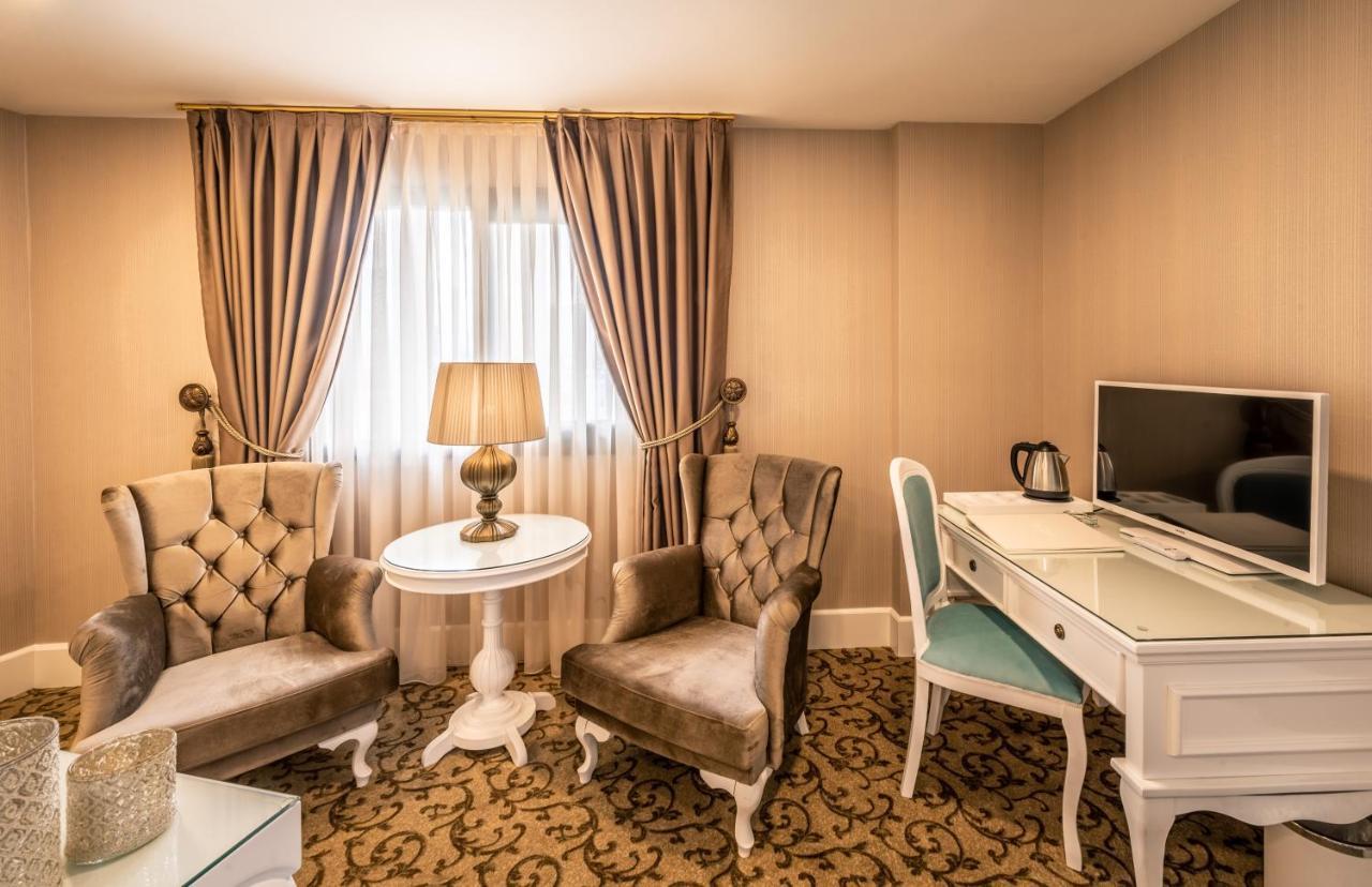 Vuni Palace Premium Hotel & Spa & Casino Beachfront Location ! ไคริเนีย ภายนอก รูปภาพ