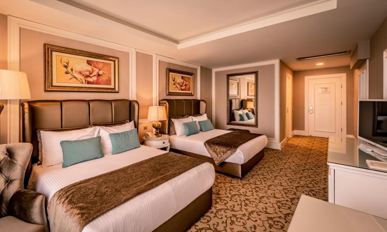 Vuni Palace Premium Hotel & Spa & Casino Beachfront Location ! ไคริเนีย ภายนอก รูปภาพ
